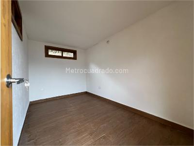 Casa de 3 alcobas en arriendo en Envigado, Medellín, 400 m² · foto 15 de 18