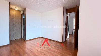 Apartamento de 3 alcobas en venta en Conjunto Alborada Real 2, Zipaquirá, 67 m² · foto 3 de 12
