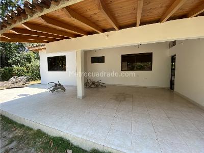 Casa en venta en Don Jaca, Santa Marta · foto 2 de 20
