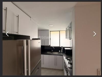 Apartamento de 2 alcobas en venta en Los Naranjos, Medellín, 141 m² · foto 9 de 13