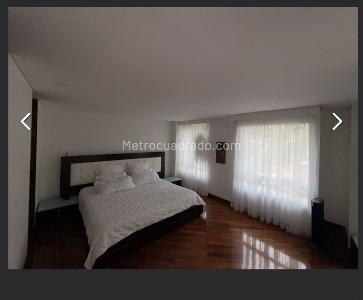 Apartamento de 2 alcobas en venta en Los Naranjos, Medellín, 141 m² · foto 5 de 13