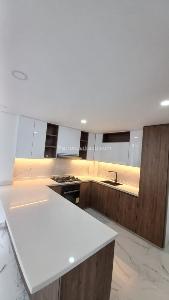 Casa de 4 alcobas en venta en Lombardia, Tunja, 248 m² · foto 10 de 14