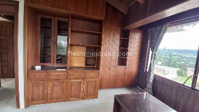 Casa de 4 alcobas en arriendo en Parque Infustrial, Tunja, 300 m² · foto 2 de 15