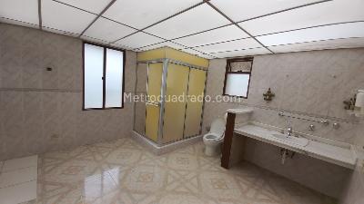 Casa de 4 alcobas en arriendo en Parque Infustrial, Tunja, 300 m² · foto 3 de 15