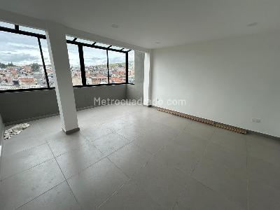 Apartamento de 3 alcobas en venta en Centenario, Tunja, 130 m² · foto 2 de 15