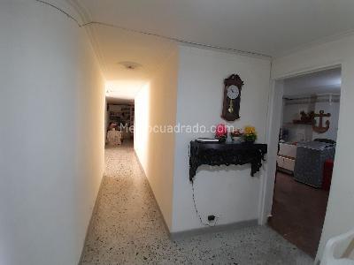 Apartamento en venta en Los Colores, Medellín · foto 3 de 16