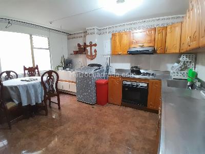 Apartamento en venta en Los Colores, Medellín · foto 14 de 16