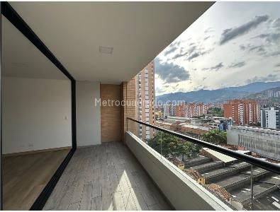 Apartamento en venta en Los Colores, Medellín · foto 4 de 17