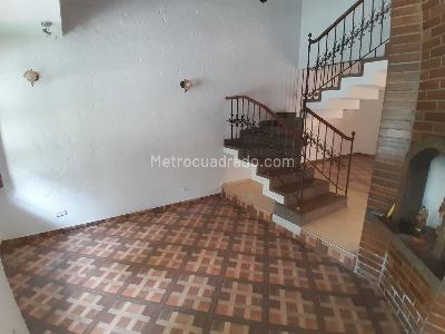 Casa de 5 alcobas en venta en Los Colores, Medellín, 290 m² · foto 3 de 20