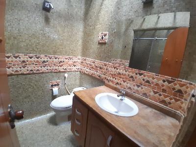 Casa de 5 alcobas en venta en Los Colores, Medellín, 290 m² · foto 15 de 20
