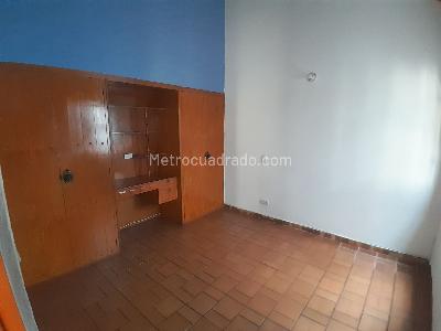 Casa de 5 alcobas en venta en Los Colores, Medellín, 290 m² · foto 14 de 20
