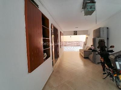 Casa de 5 alcobas en venta en Los Colores, Medellín, 290 m² · foto 20 de 20