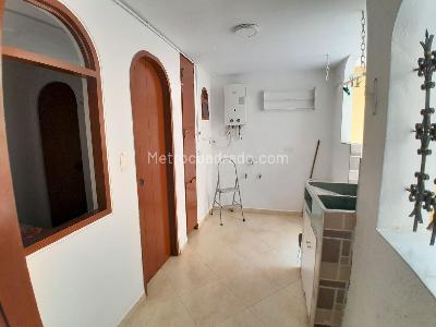 Casa de 5 alcobas en venta en Los Colores, Medellín, 290 m² · foto 7 de 20