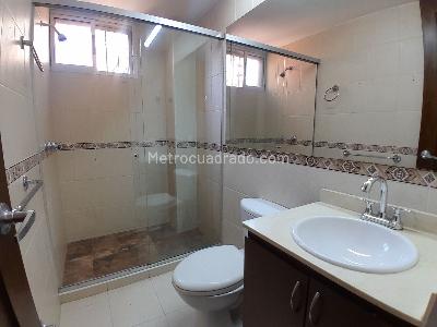 Apartamento en venta en Laureles, Medellín · foto 8 de 20