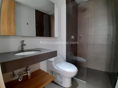 Apartamento de 2 alcobas en venta en Los Colores, Medellín, 75 m² · foto 11 de 19