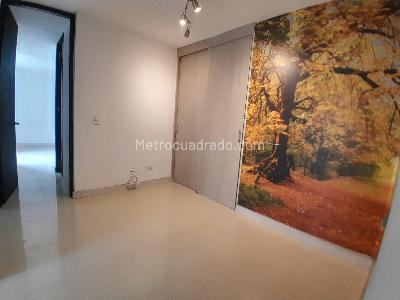 Apartamento de 3 alcobas en venta en Loma De Los Bernal, Medellín, 83 m² · foto 13 de 20