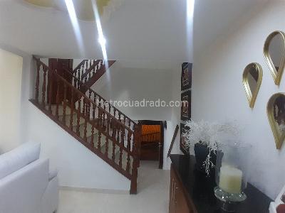 Casa de 3 alcobas en venta en Calasanz Parte Baja, Medellín, 88 m² · foto 4 de 20