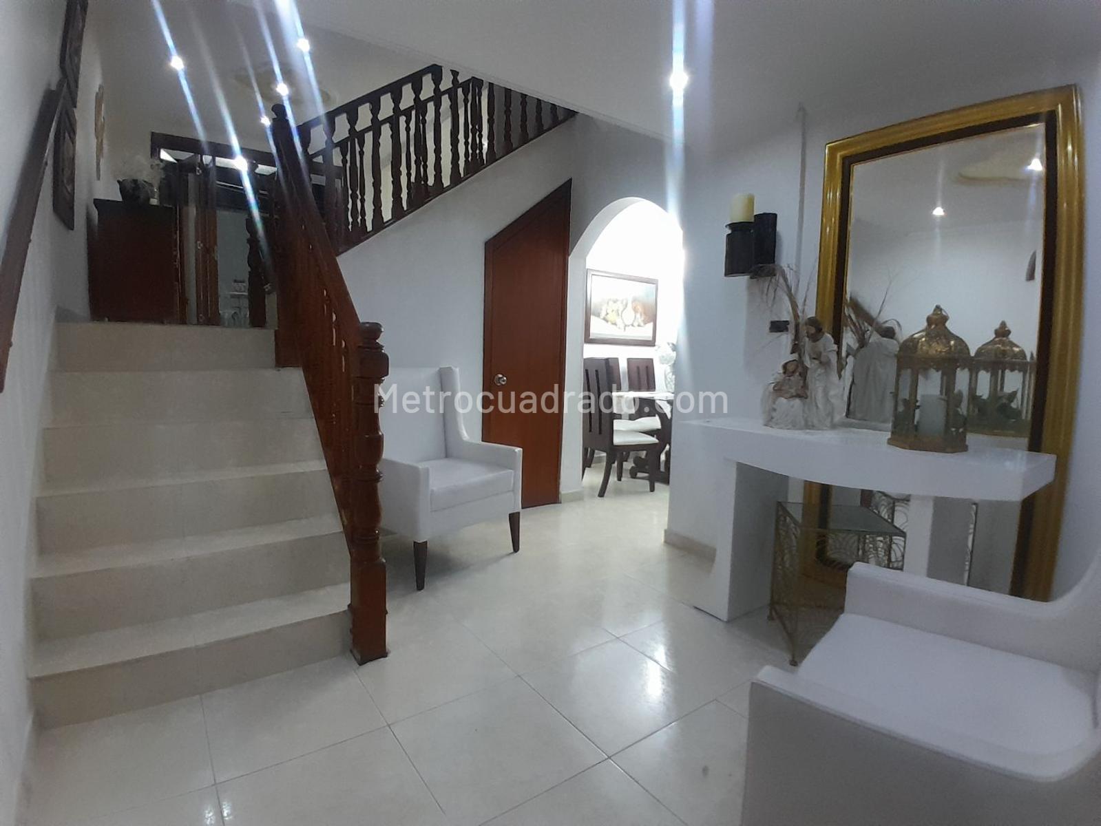 Casa de 3 habitaciones en venta en Calasanz Parte Baja, Medellín — imagen 1 de 20