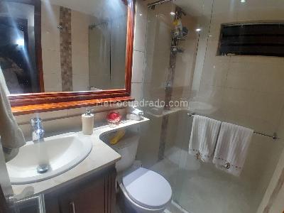 Casa de 3 alcobas en venta en Calasanz Parte Baja, Medellín, 88 m² · foto 14 de 20