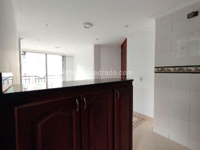 Apartamento de 3 alcobas en venta en El Poblado Loma Del Indio, Medellín, 70 m² · foto 3 de 15