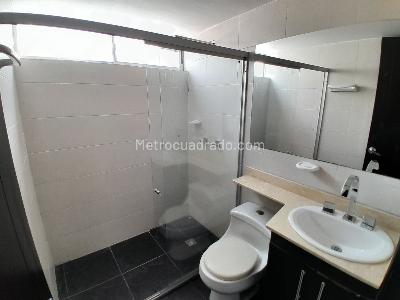 Apartamento de 4 alcobas en venta en Calasanz Parte Baja, Medellín, 122 m² · foto 9 de 20