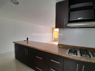 Apartamento de 4 alcobas en venta en Calasanz Parte Baja, Medellín, 122 m² · foto 4 de 20