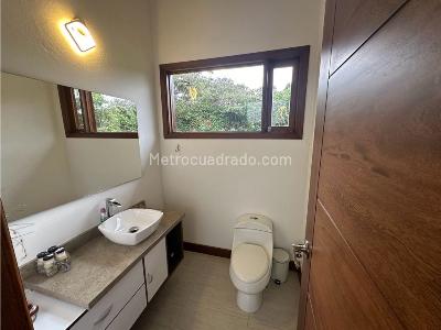 Casa de 5 alcobas en venta en Club Campestre Llanogrande, Rionegro · foto 13 de 20