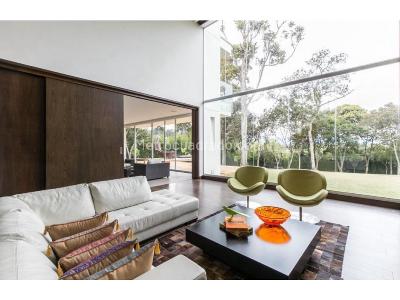 Casa de 4 alcobas en venta en Vereda Vilachuaga, Rionegro, 670 m² · foto 3 de 8
