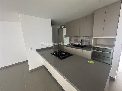 Casa de 3 alcobas en venta en Rionegro, Rionegro, 175 m² · foto 2 de 12