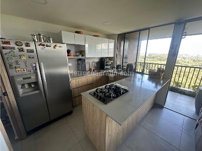Apartamento de 3 alcobas en venta en San Antonio De Pereira, Rionegro, 88 m² · foto 4 de 9