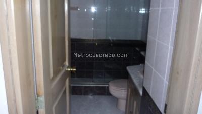 Apartamento de 3 alcobas en venta en Santa Barbara Occidental, Bogotá, 160 m² · foto 9 de 20