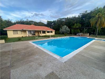 Casa de 5 alcobas en venta en Cundinamarca, Girardot, 355 m² · foto 4 de 19