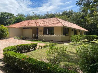 Casa de 5 alcobas en venta en Cundinamarca, Girardot, 355 m² · foto 7 de 19