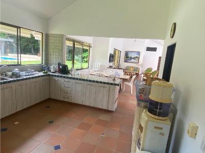 Casa de 5 alcobas en venta en Cundinamarca, Girardot, 355 m² · foto 11 de 19