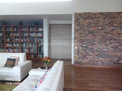 Casa de 3 alcobas en venta en Macadamia, La Calera, 380 m² · foto 4 de 20