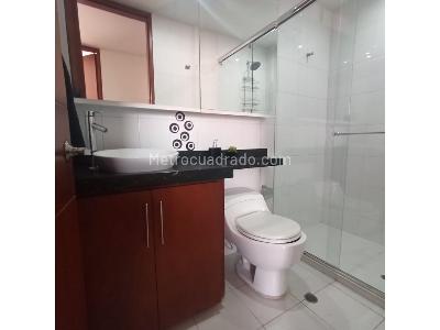 Apartamento de 3 alcobas en venta en Chico Navarra, Bogotá, 154 m² · foto 6 de 18