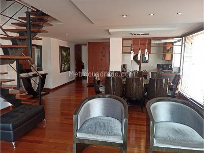 Apartamento de 3 alcobas en venta en Chico Navarra, Bogotá, 154 m² · foto 8 de 18