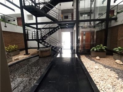 Apartamento de 3 alcobas en venta en Chico Navarra, Bogotá, 154 m² · foto 14 de 18