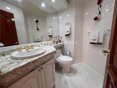 Apartamento de 3 alcobas en venta en Bosques De Pinos, Bogotá, 297 m² · foto 10 de 20