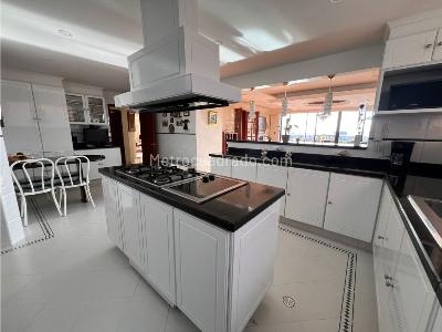 Apartamento de 3 alcobas en venta en Bosques De Pinos, Bogotá, 297 m² · foto 15 de 20