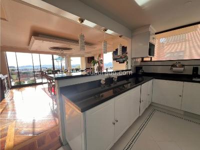 Apartamento de 3 alcobas en venta en Bosques De Pinos, Bogotá, 297 m² · foto 4 de 20