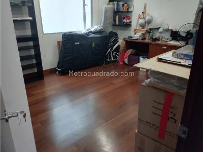 Apartamento de 3 alcobas en venta en Los Rosales, Bogotá, 160 m² · foto 10 de 19