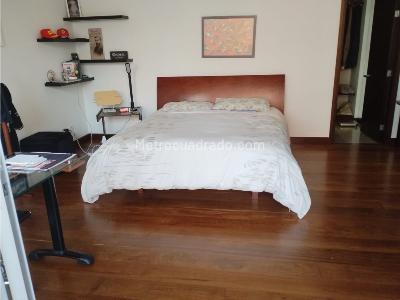 Apartamento de 3 alcobas en venta en Los Rosales, Bogotá, 160 m² · foto 11 de 19