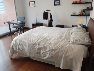 Apartamento de 3 alcobas en venta en Los Rosales, Bogotá, 160 m² · foto 19 de 19