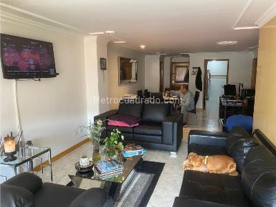 Apartamento de 3 alcobas en venta en Santa Barbara, Bogotá, 137 m² · foto 4 de 20