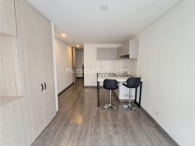 Apartaestudio en venta en Country Club, Bogotá, 23 m² · foto 2 de 19