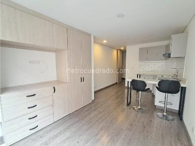 Apartaestudio en venta en Country Club, Bogotá, 23 m² · foto 3 de 19