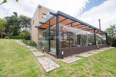 Casa de 3 alcobas en venta en La Calera, La Calera, 273 m² · foto 4 de 20