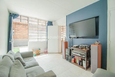 Casa de 5 alcobas en venta en Salazar Gomez, Bogotá, 410 m² · foto 10 de 20