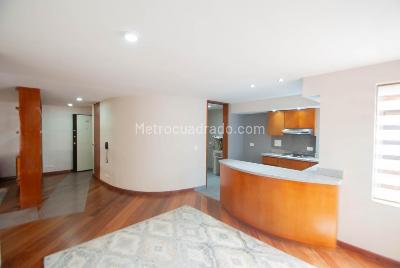 Apartaestudio en arriendo en El Nogal, Bogotá, 92 m² · foto 3 de 20